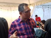 Thauhid Beri Penghargaan Peserta Lomba di Acara Ekspo Erau Adat Pelas Benua