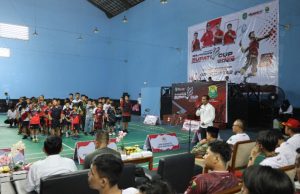 Ratusan Peserta dari Berbagai Kecamatan di Kukar Ikuti Kejuaraan Bulu Tangkis Bupati Cup
