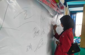 Aksi Damai Mahasiswa Bontang Mendukung Pemilu 2024