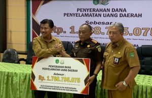 Kembalikan ke Pemerintah, Kejaksaan Negeri Kukar Selamatkan Uang Negara Rp 1.768.795.075