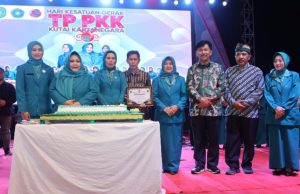 Sekda Kukar Menandai Penutupan HKG TP PKK ke-52, Mengutamakan Pemberdayaan Keluarga